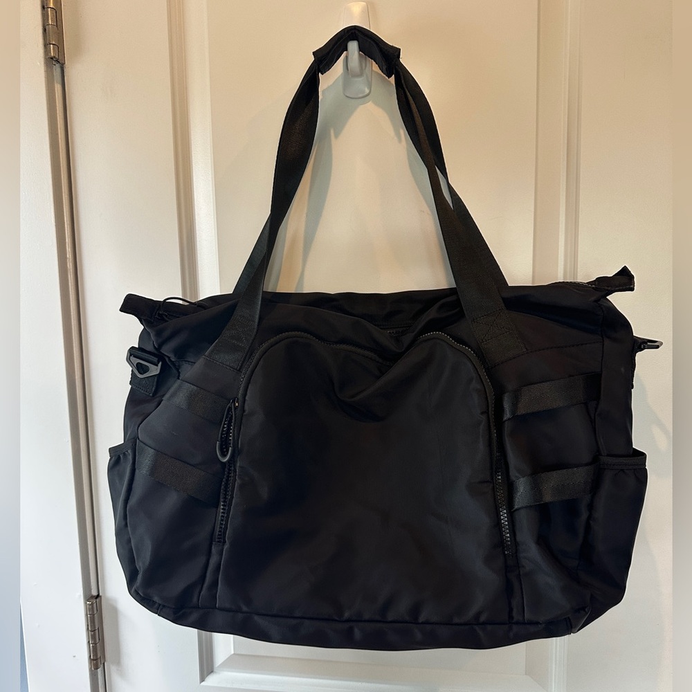 Laundry by Shelli Segal Black‎ Nylon Weekender Tote — Large Travel Bag